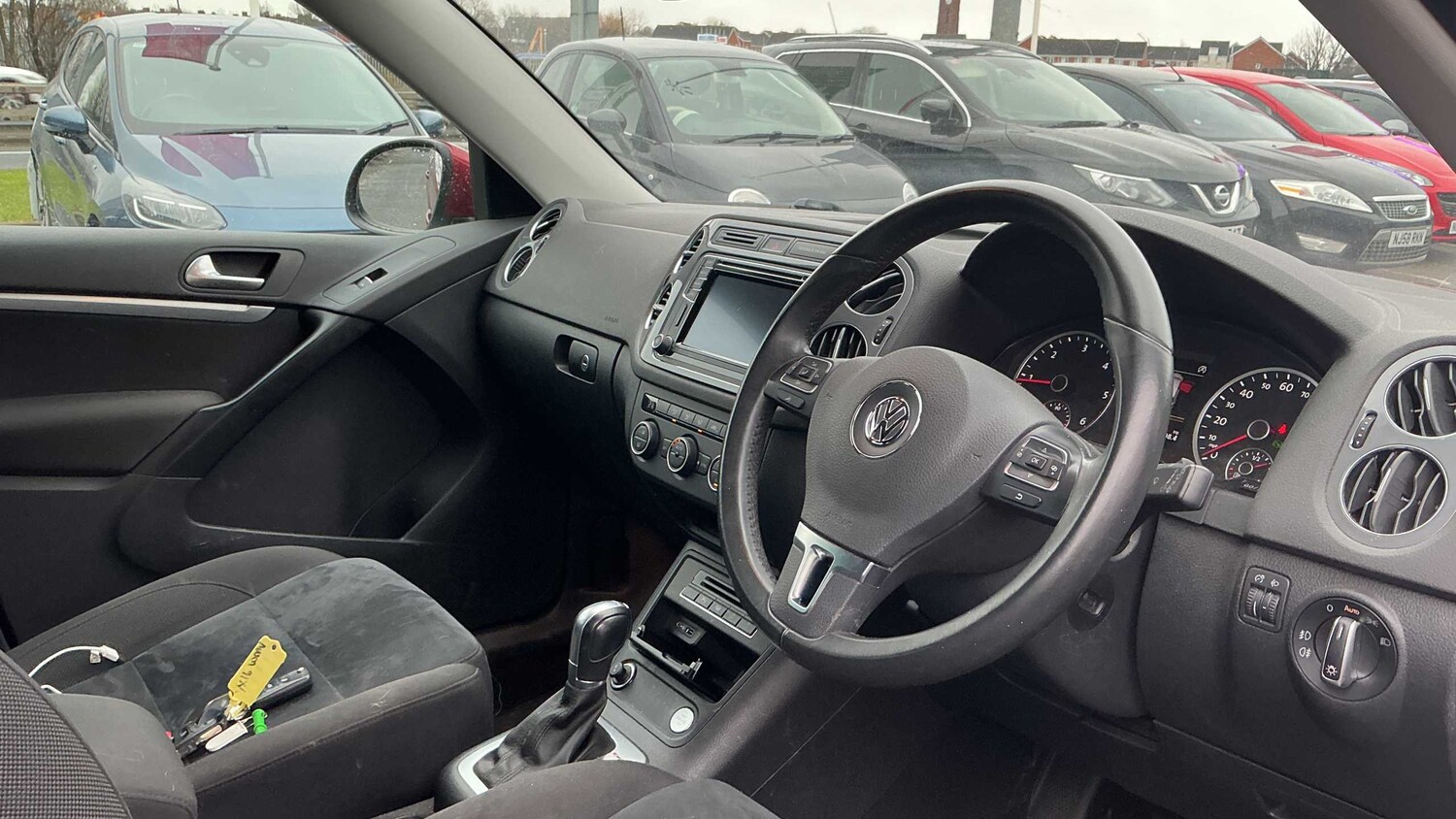 Used Volkswagen Tiguan for sale - 77862630: Photo 8