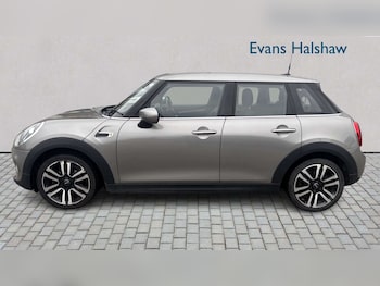 Used MINI Hatch 2020 for sale - 78104523: Photo