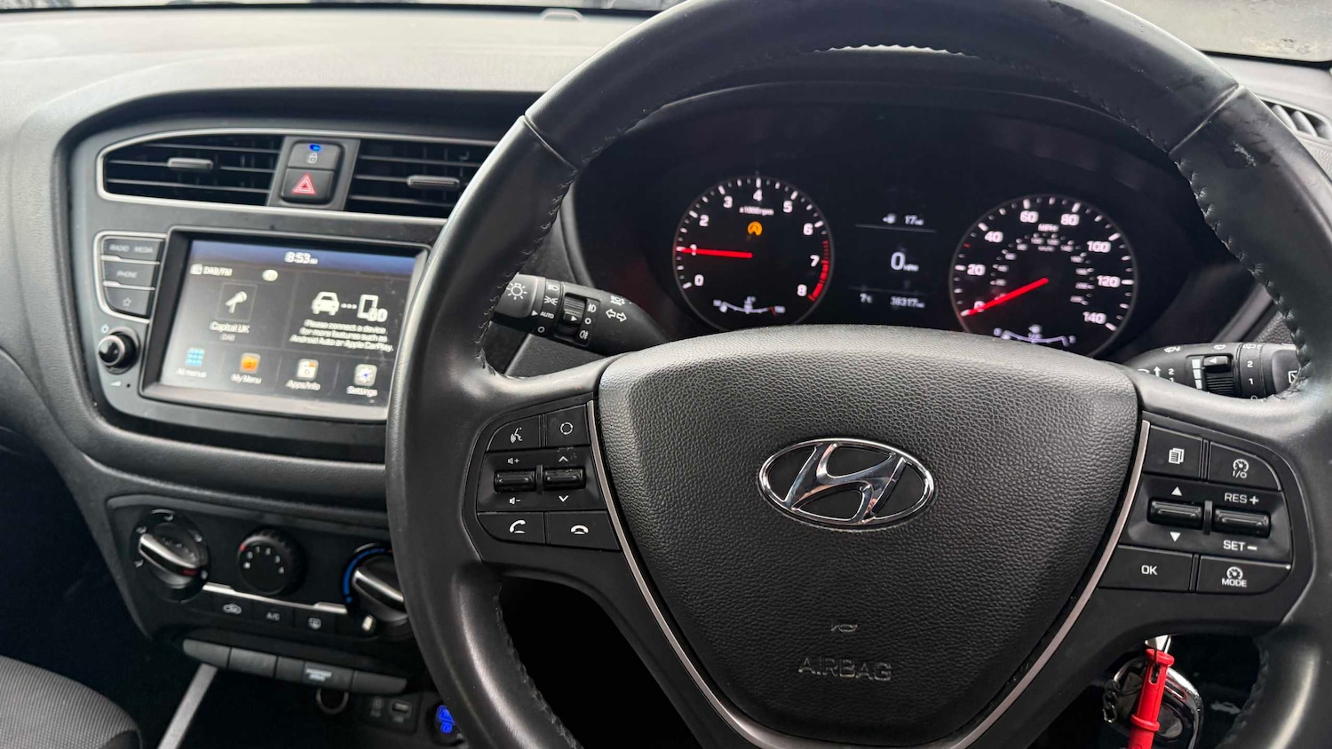 Used Hyundai i20 2021 for sale - 77857247: Photo 5