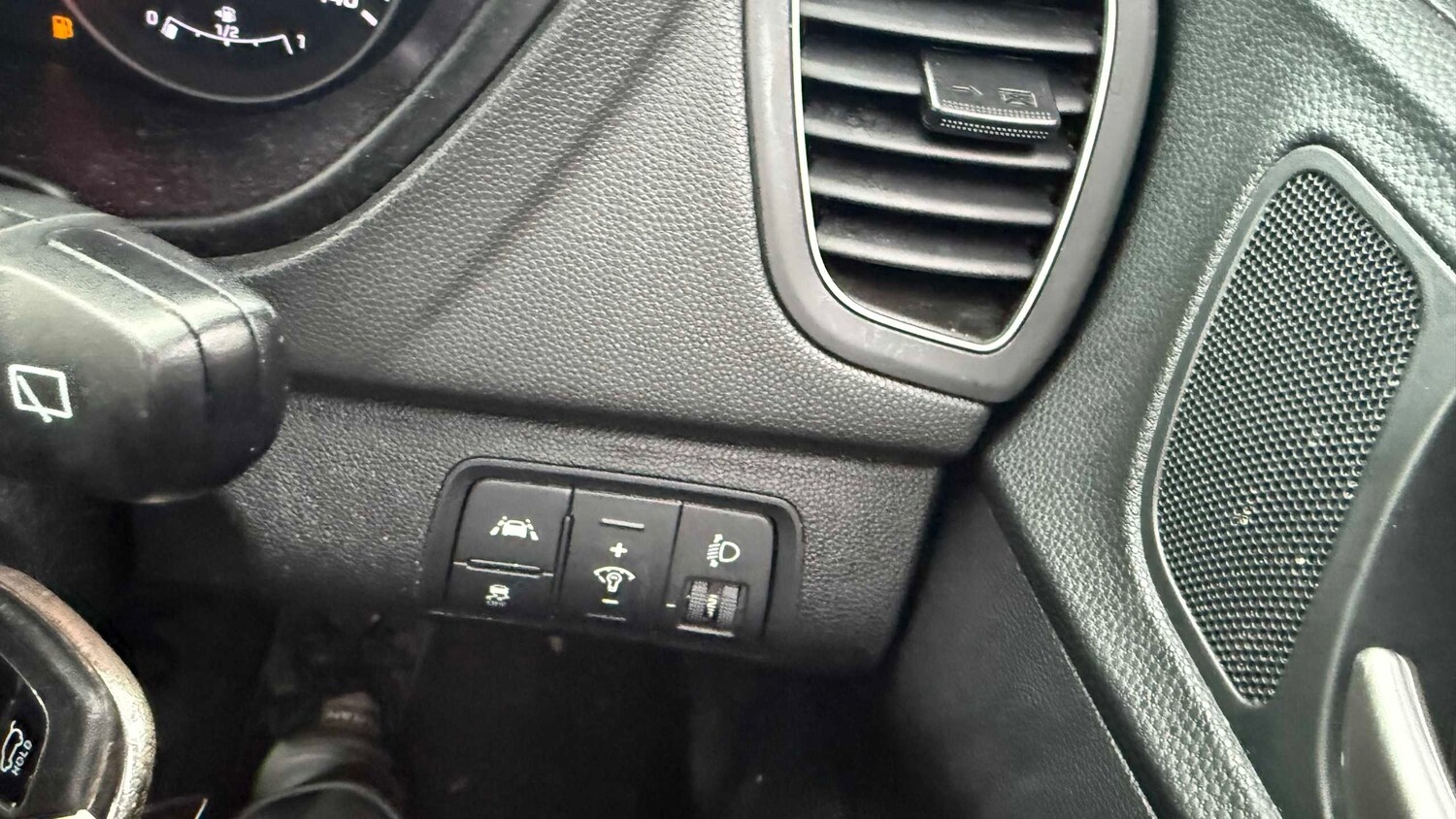 Used Hyundai i20 2021 for sale - 77857247: Photo 8