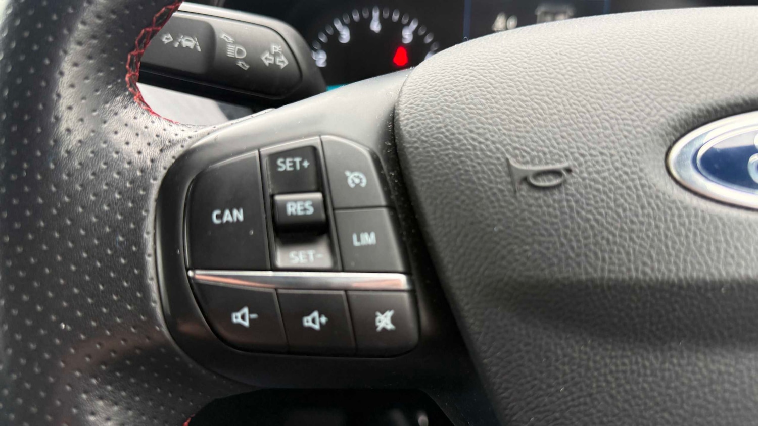 Used Ford Focus 2019 for sale - 78077051: Photo 9