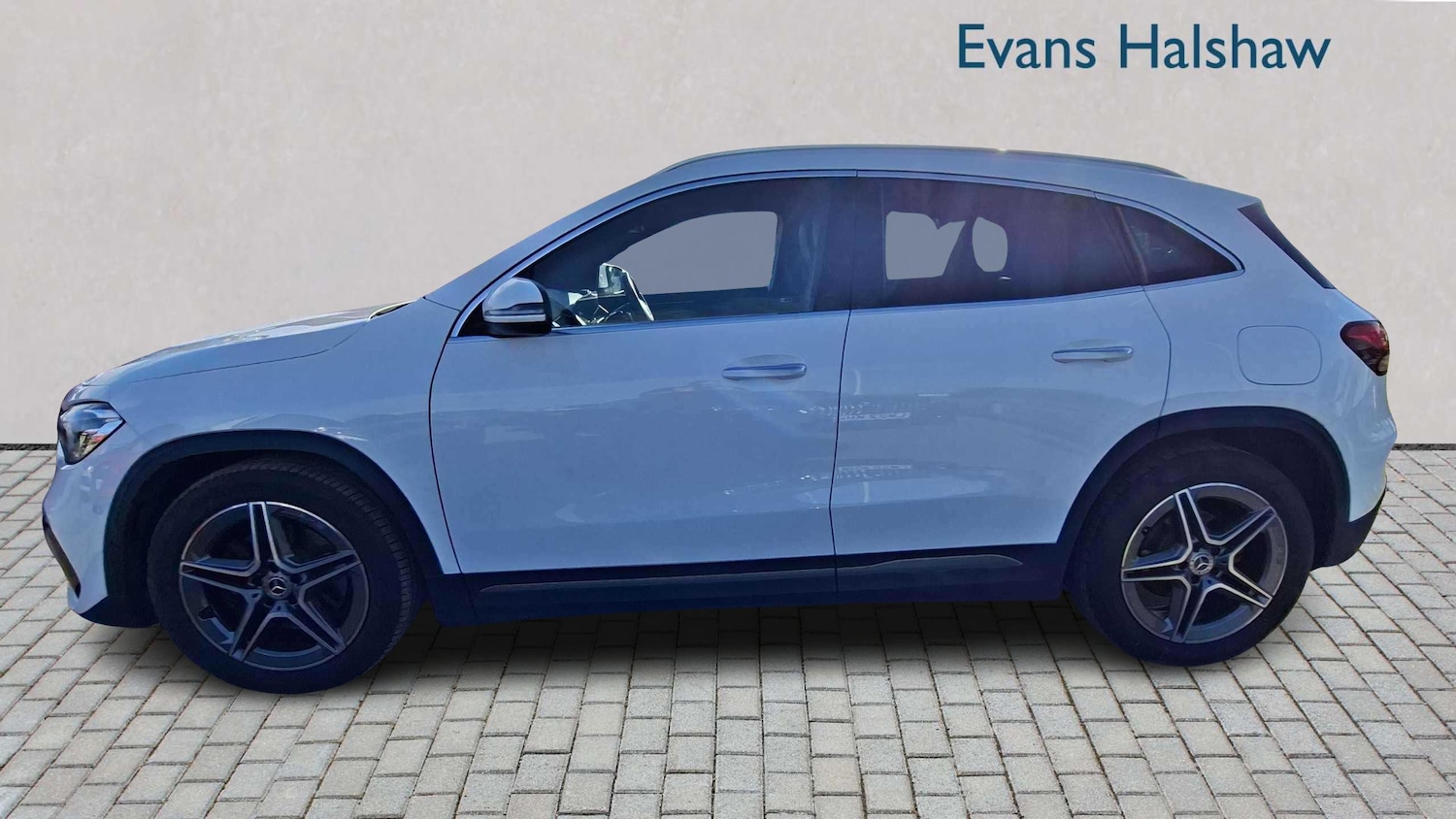 Used Mercedes-Benz GLA 2022 for sale - 77858726: Photo 3