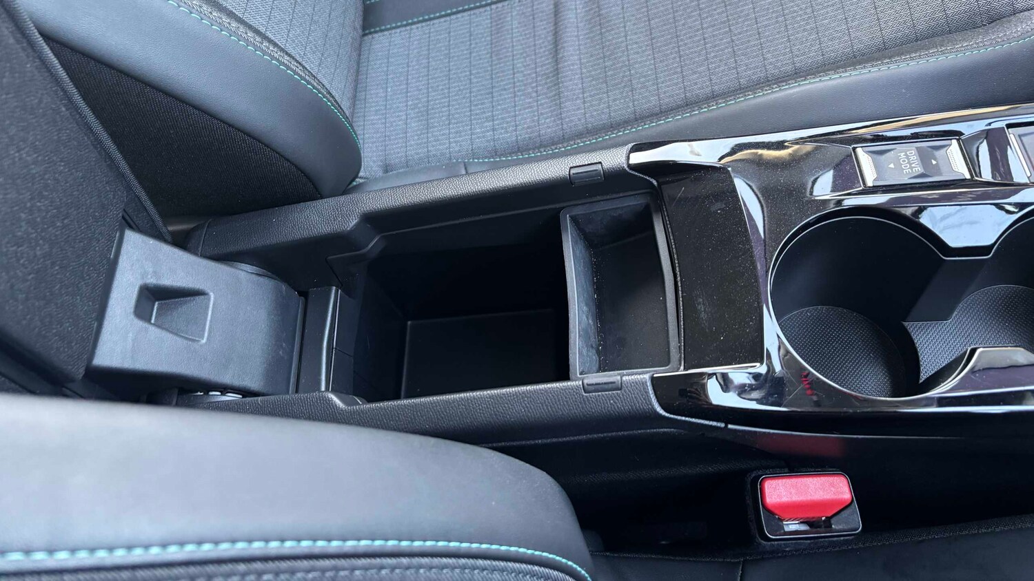 Used Peugeot 2008 2022 for sale - 77857291: Photo 15