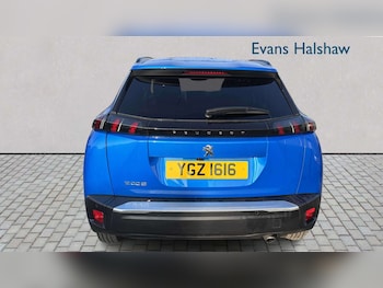 Used Peugeot 2008 2022 for sale - 77857291: Photo