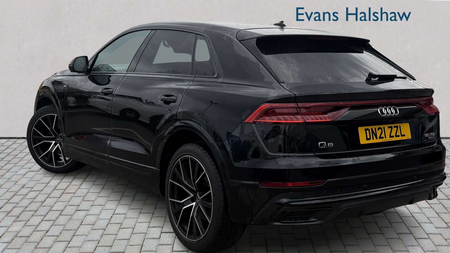 Used Audi Q8 2021 for sale - 78037686: Photo 2