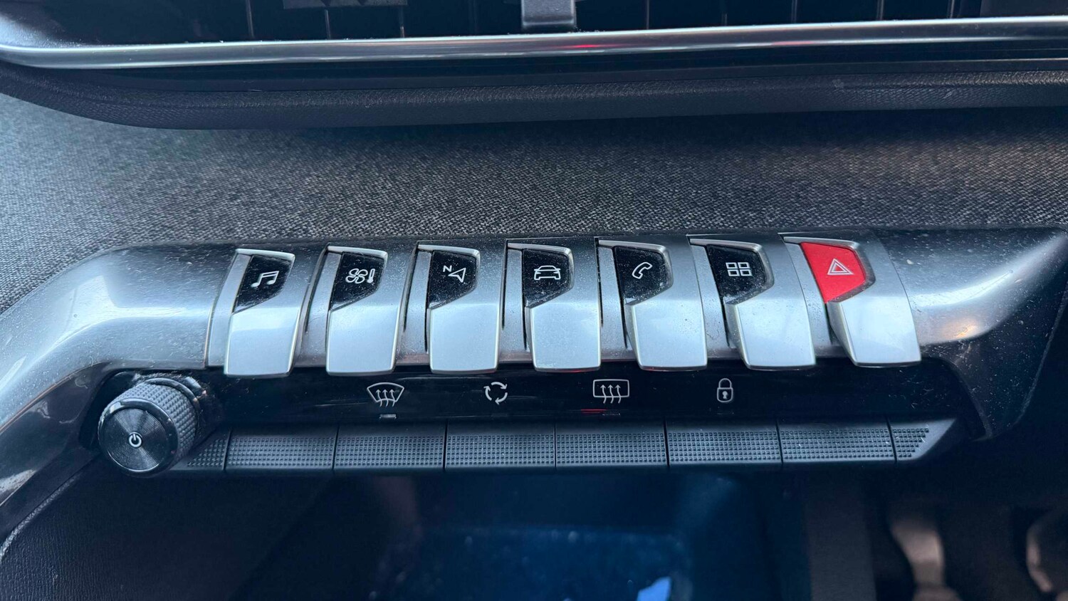 Used Peugeot 3008 2018 for sale - 78076669: Photo 15