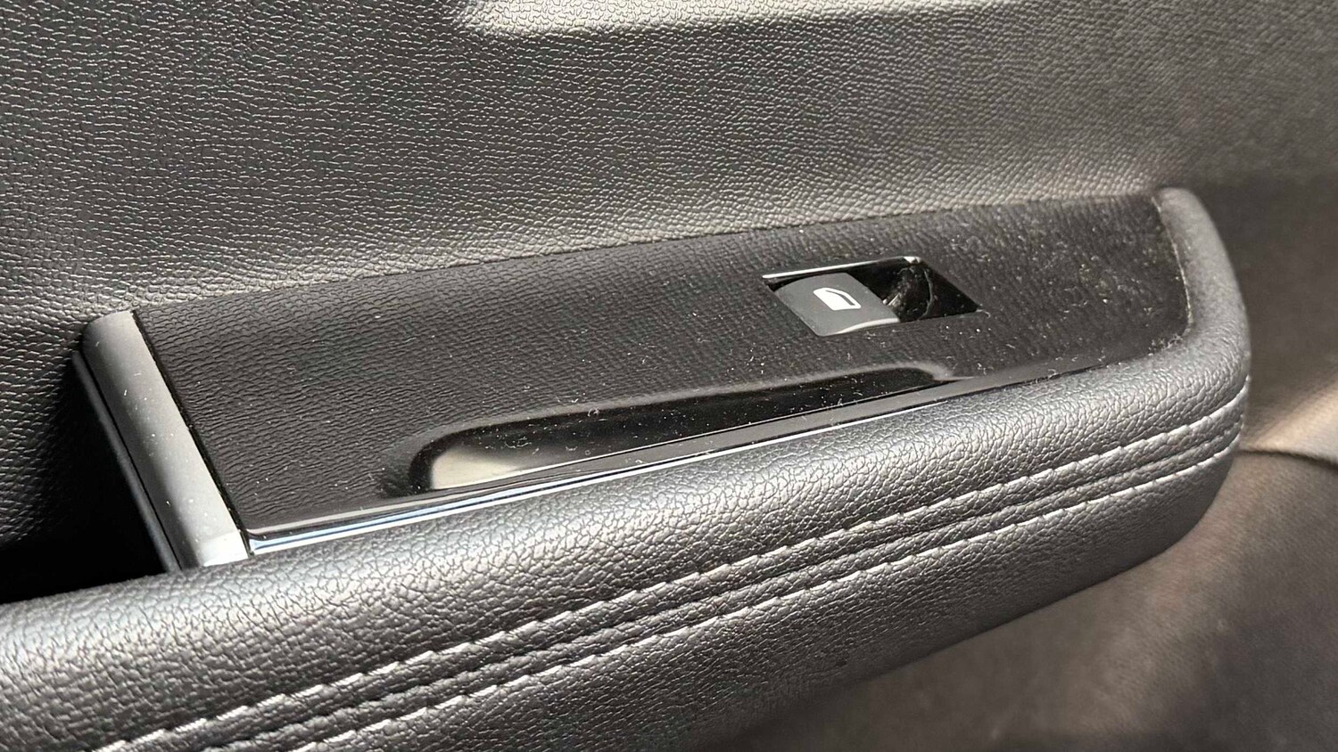 Used Vauxhall Astra for sale - 77860508: Photo 14