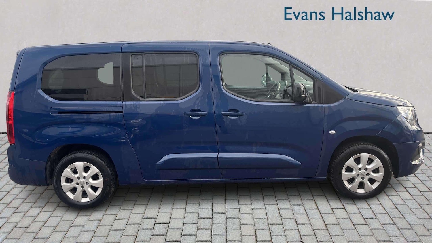 Used Vauxhall Combo Life 2022 for sale - 77856700: Photo 3