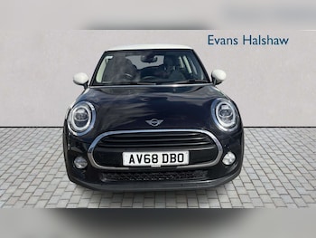 Used MINI Hatch 2018 for sale - 79109423: Photo