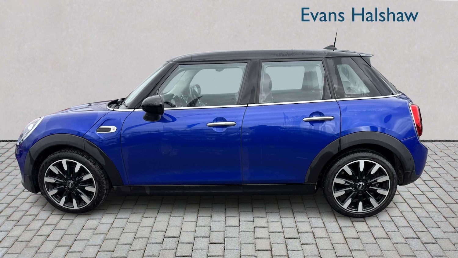 Used MINI Hatch 2018 for sale - 77857888: Photo 3