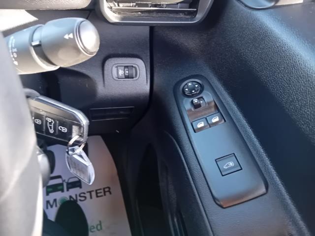 Used Peugeot Partner 2020 for sale - 76877892: Photo 24