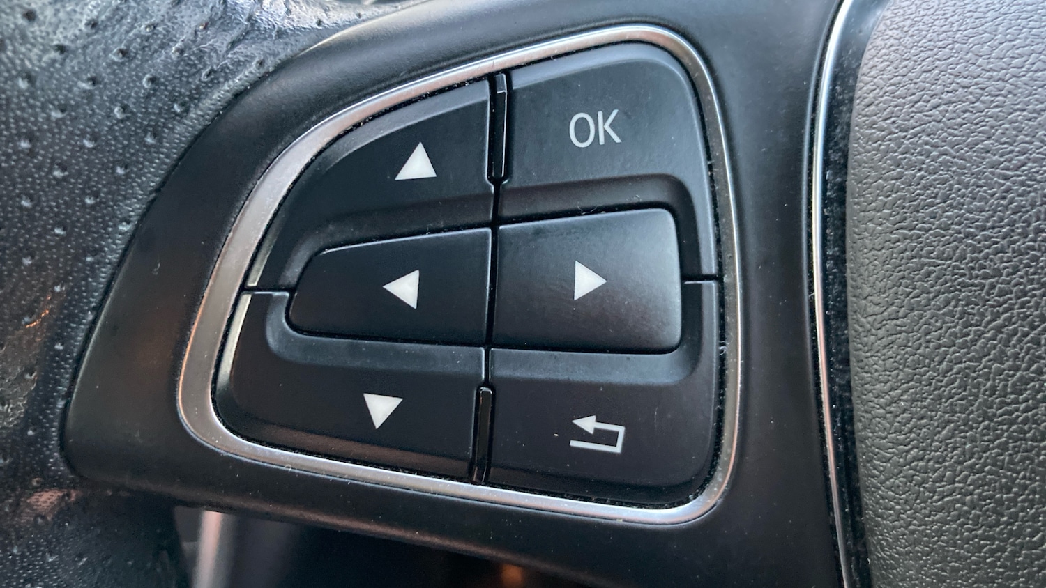 Used Mercedes-Benz A-Class 2017 for sale - 77690591: Photo 22