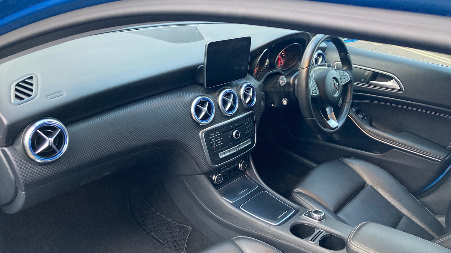 Used Mercedes-Benz A-Class 2017 for sale - 77690591: Photo 9