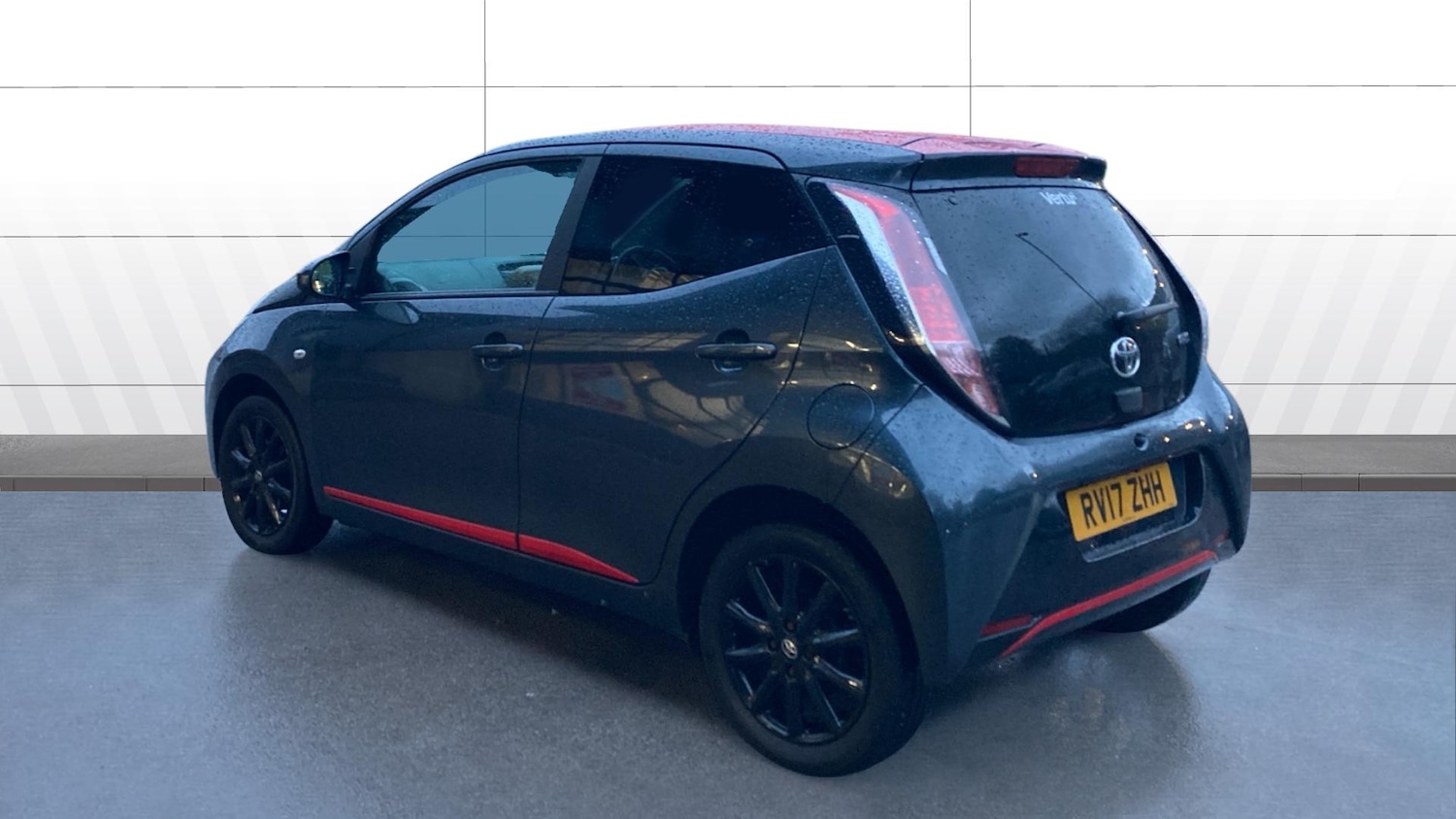 Used Toyota AYGO 2017 for sale - 77779025: Photo 2
