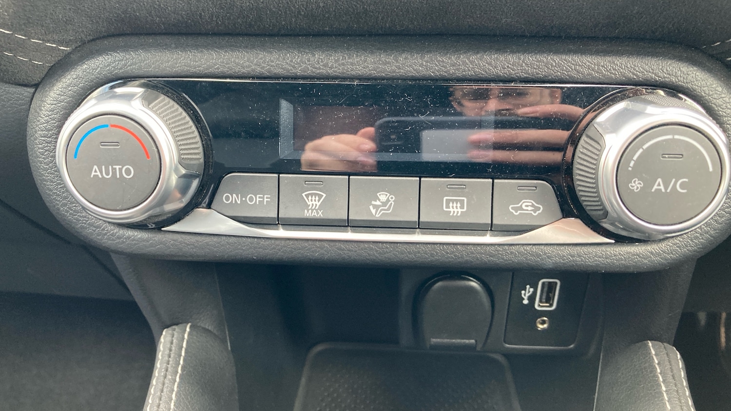 Used Nissan Micra 2019 for sale - 77829917: Photo 30