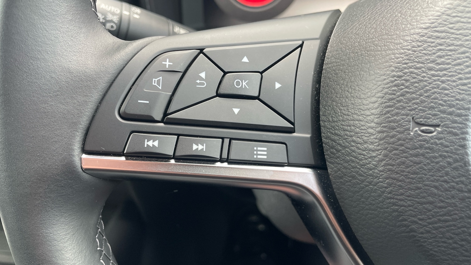 Used Nissan Juke 2024 for sale - 78031411: Photo 38