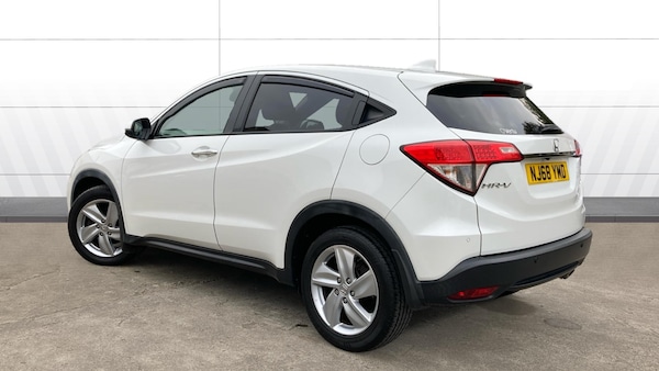 Used Honda HR-V 2018 for sale - 76321670: Photo 2