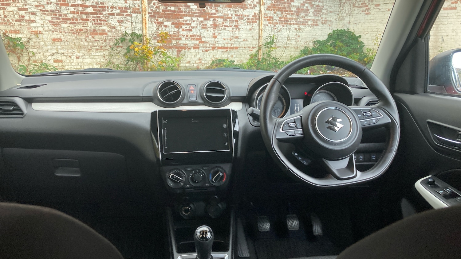 Used Suzuki Swift 2023 for sale - 76554868: Photo 10