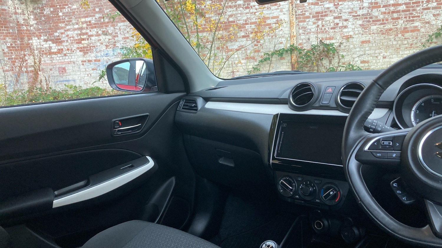 Used Suzuki Swift 2023 for sale - 76554868: Photo 14