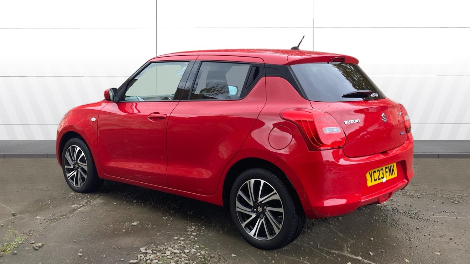 Used Suzuki Swift 2023 for sale - 76554868: Photo 2