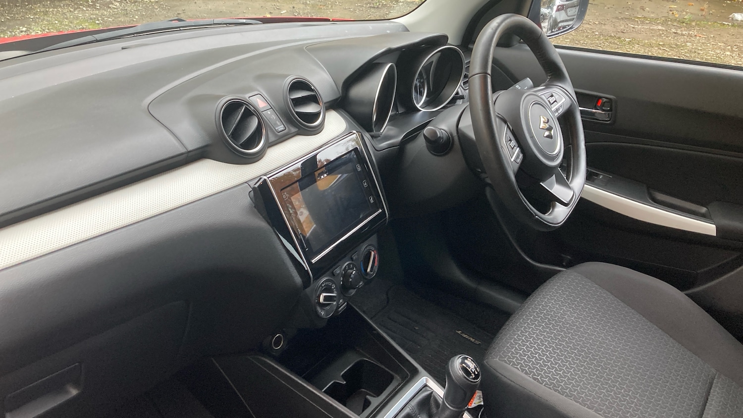 Used Suzuki Swift 2023 for sale - 76554868: Photo 9