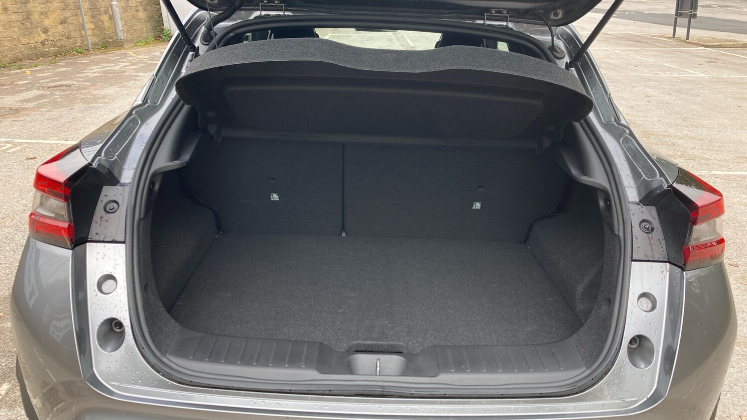 Used Nissan Juke 2024 for sale - 76219635: Photo 4