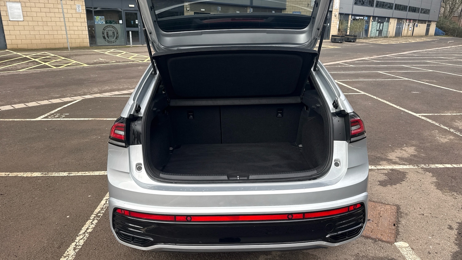 Used Volkswagen Taigo 2023 for sale - 77381466: Photo 4