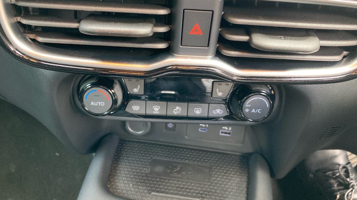 Used Nissan Juke 2024 for sale - 76156529: Photo 31