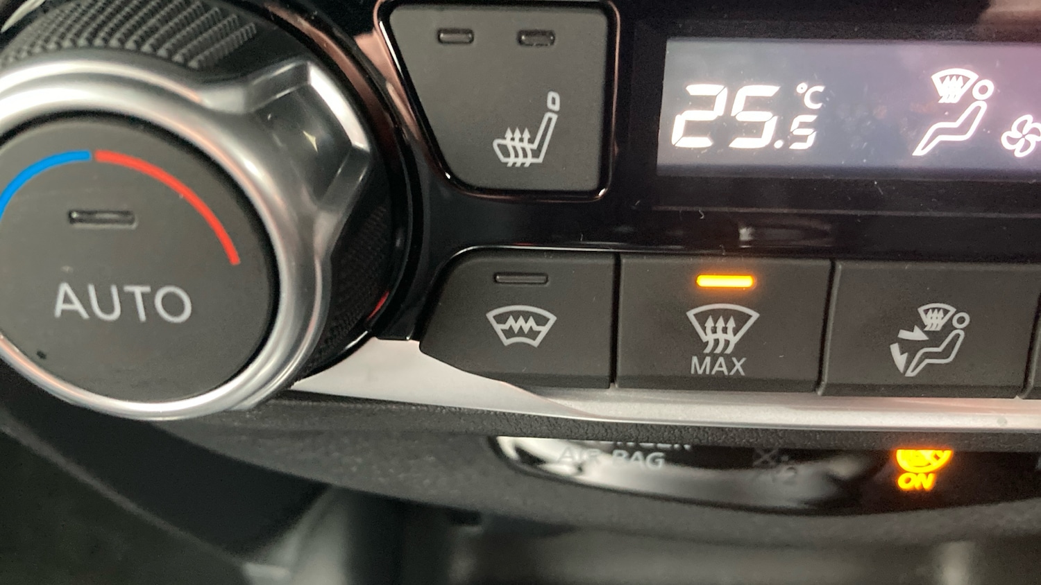 Used Nissan Juke 2024 for sale - 77535805: Photo 33