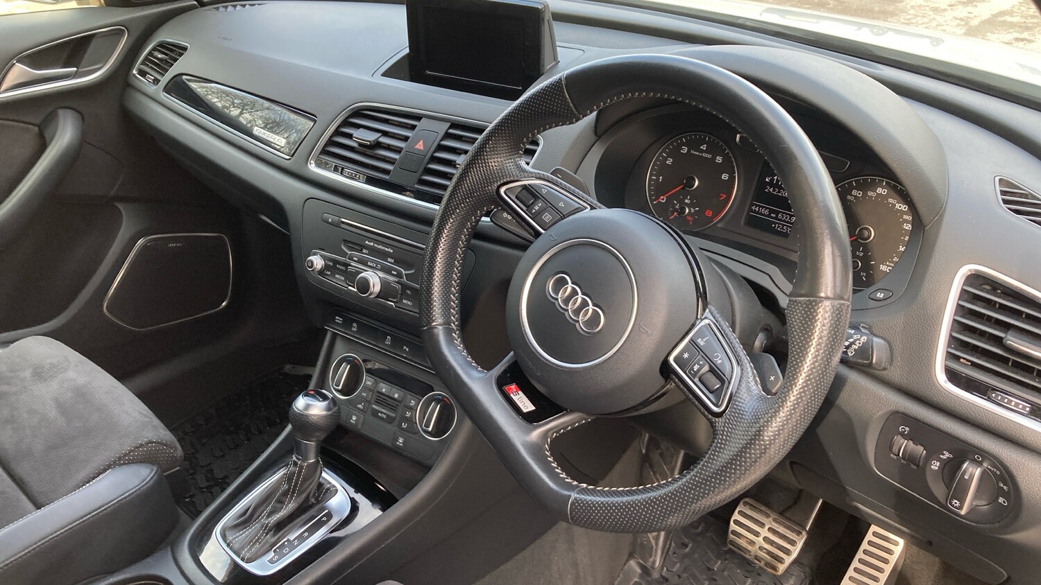 Used Audi Q3 2018 for sale - 77690600: Photo 11