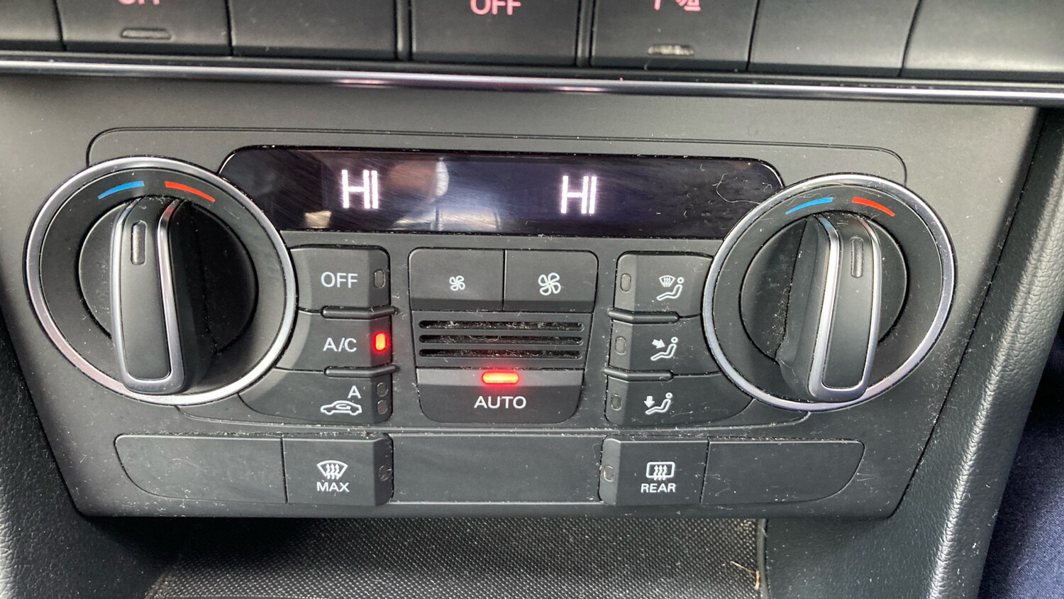 Used Audi Q3 2018 for sale - 77690600: Photo 35