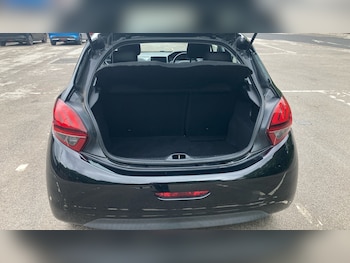 Used Peugeot 208 2019 for sale - 78552223: Photo