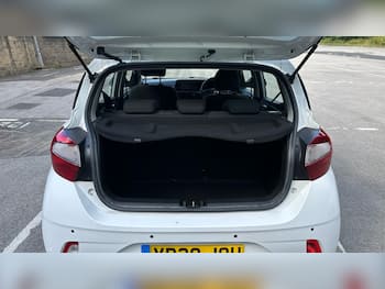 Used Hyundai i10 2020 for sale - 79649822: Photo