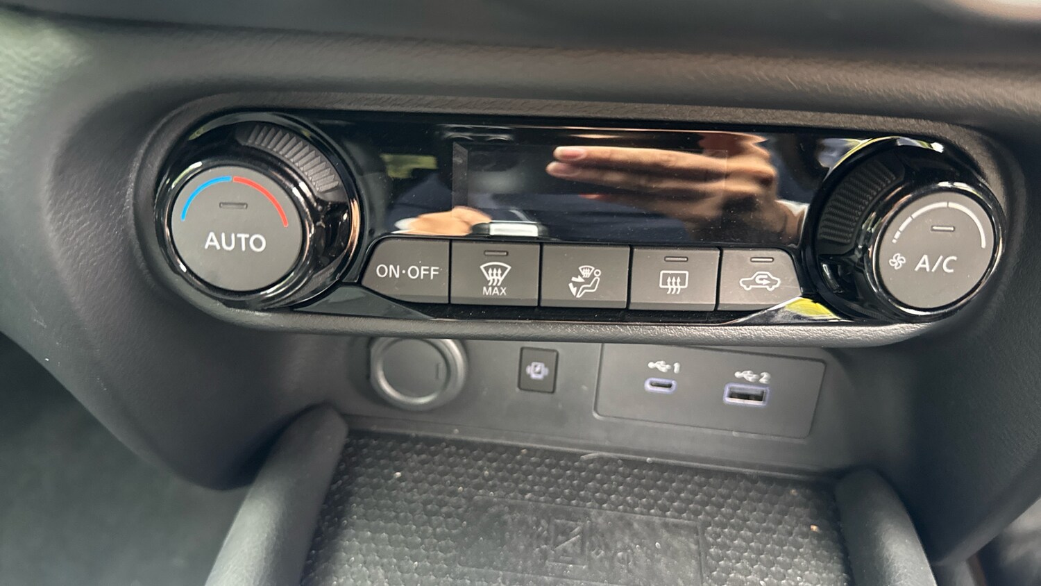 Used Nissan Juke 2024 for sale - 76170612: Photo 24