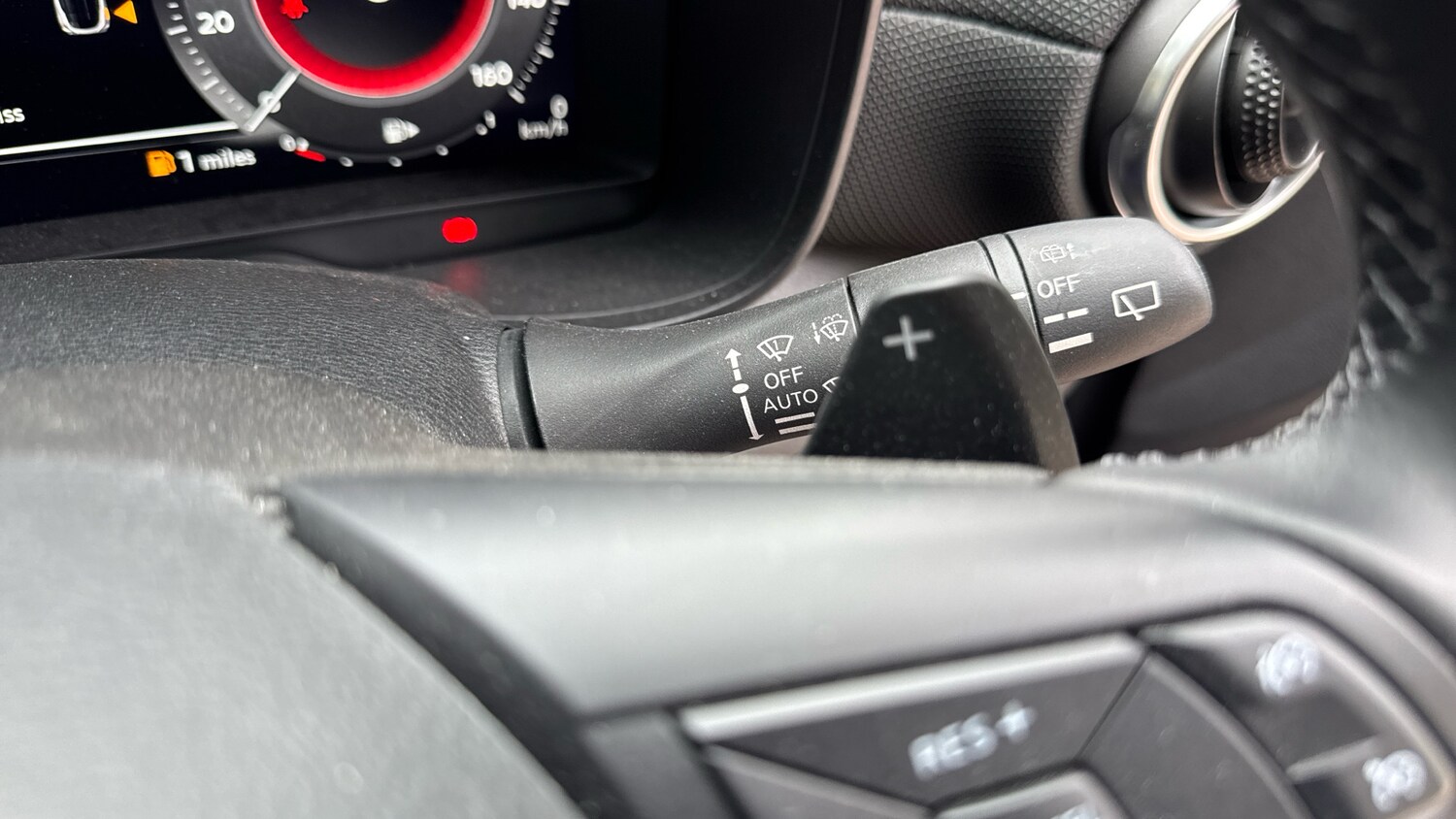 Used Nissan Juke 2024 for sale - 76170612: Photo 27