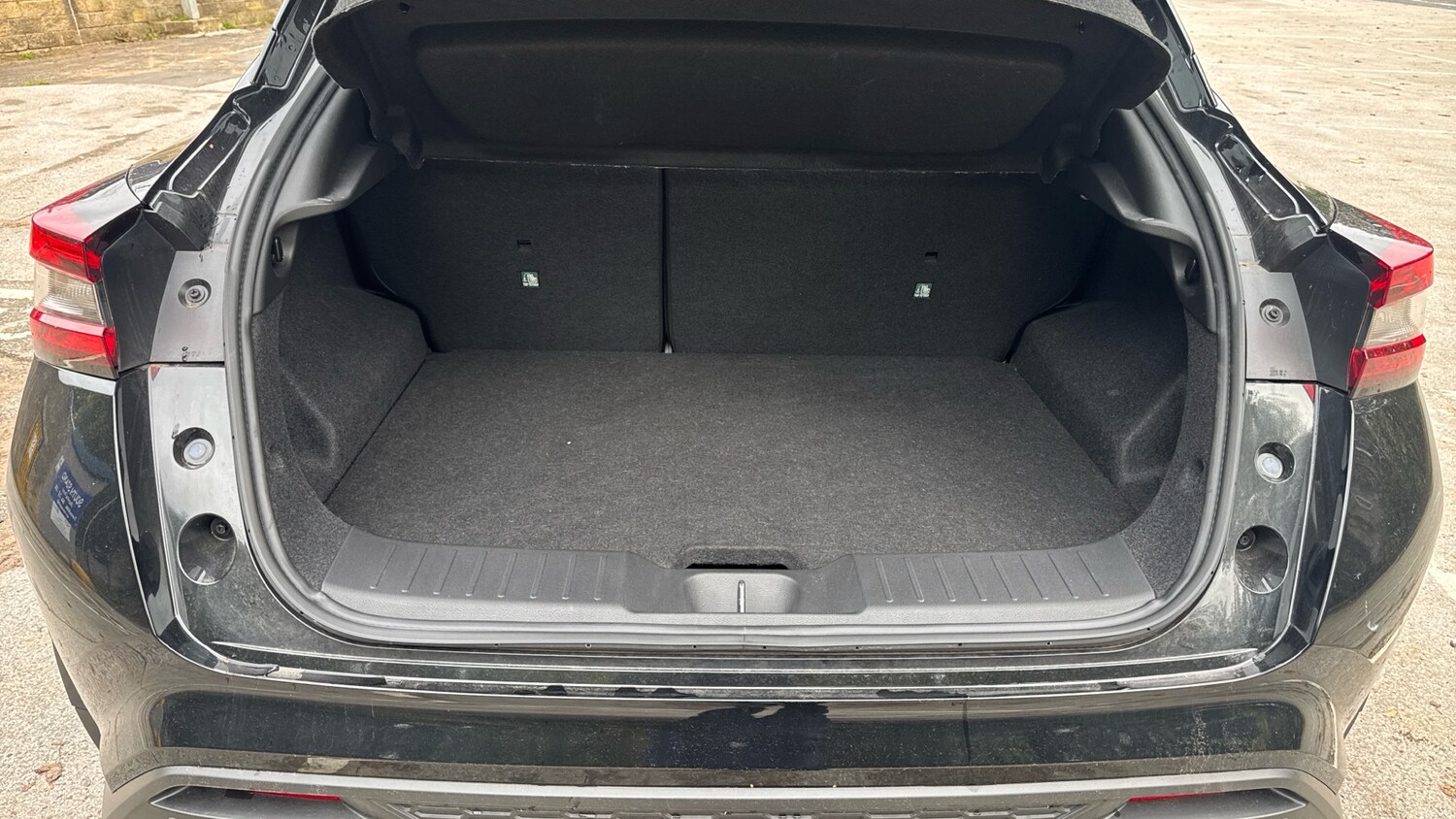 Used Nissan Juke 2024 for sale - 76170612: Photo 4