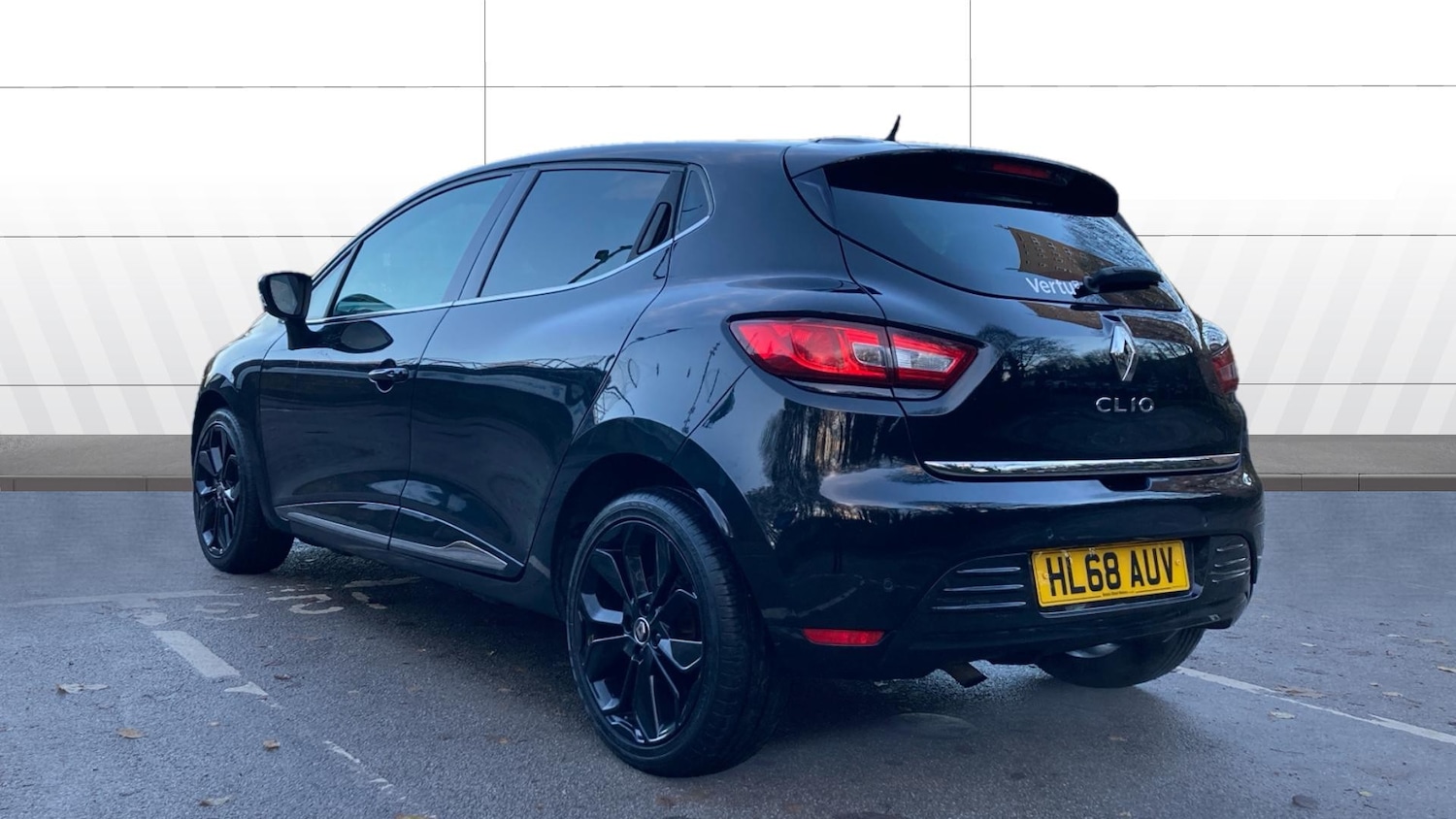 Used Renault Clio 2019 for sale - 76831491: Photo 2