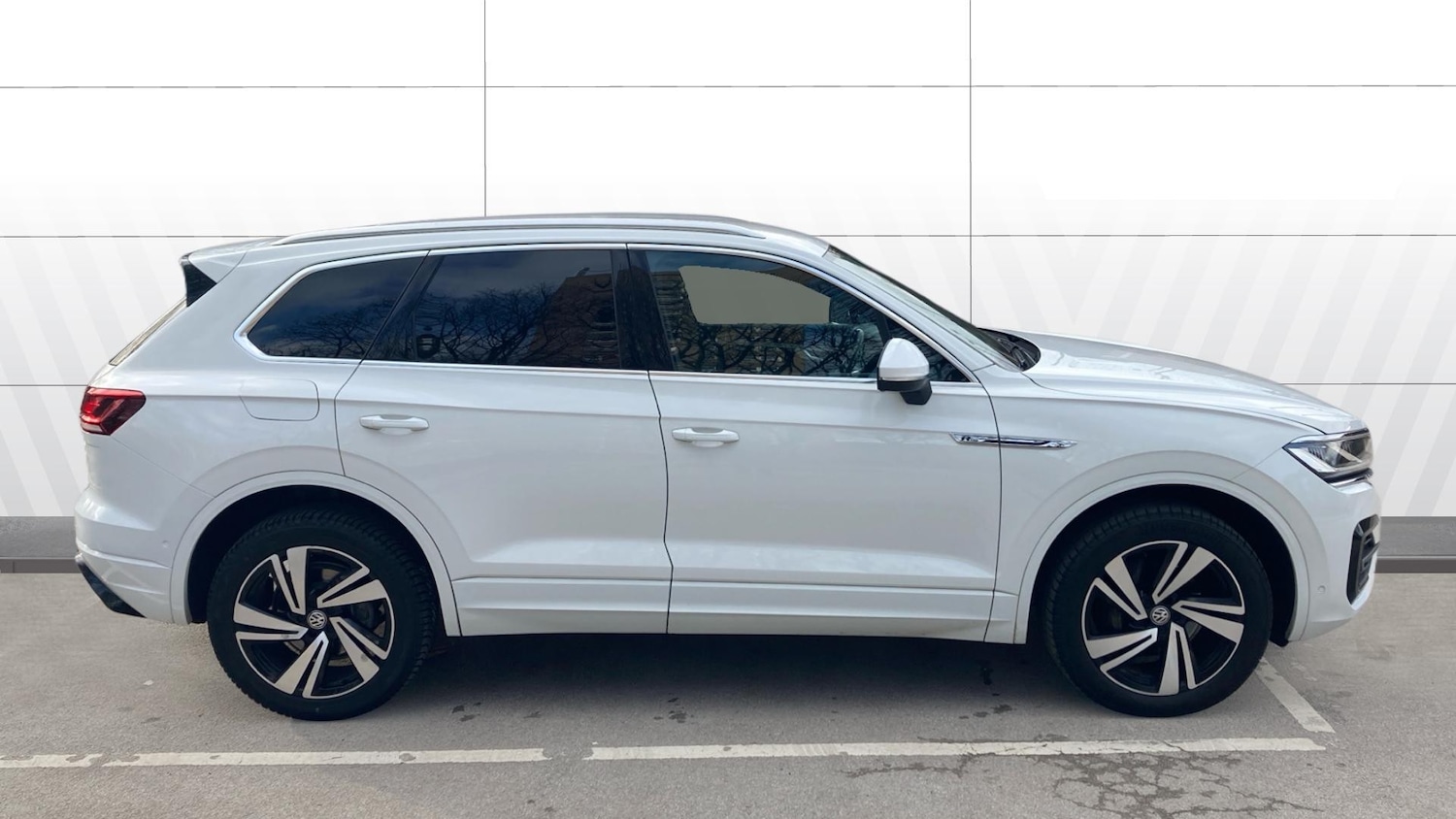 Used Volkswagen Touareg 2019 for sale - 77651014: Photo 5