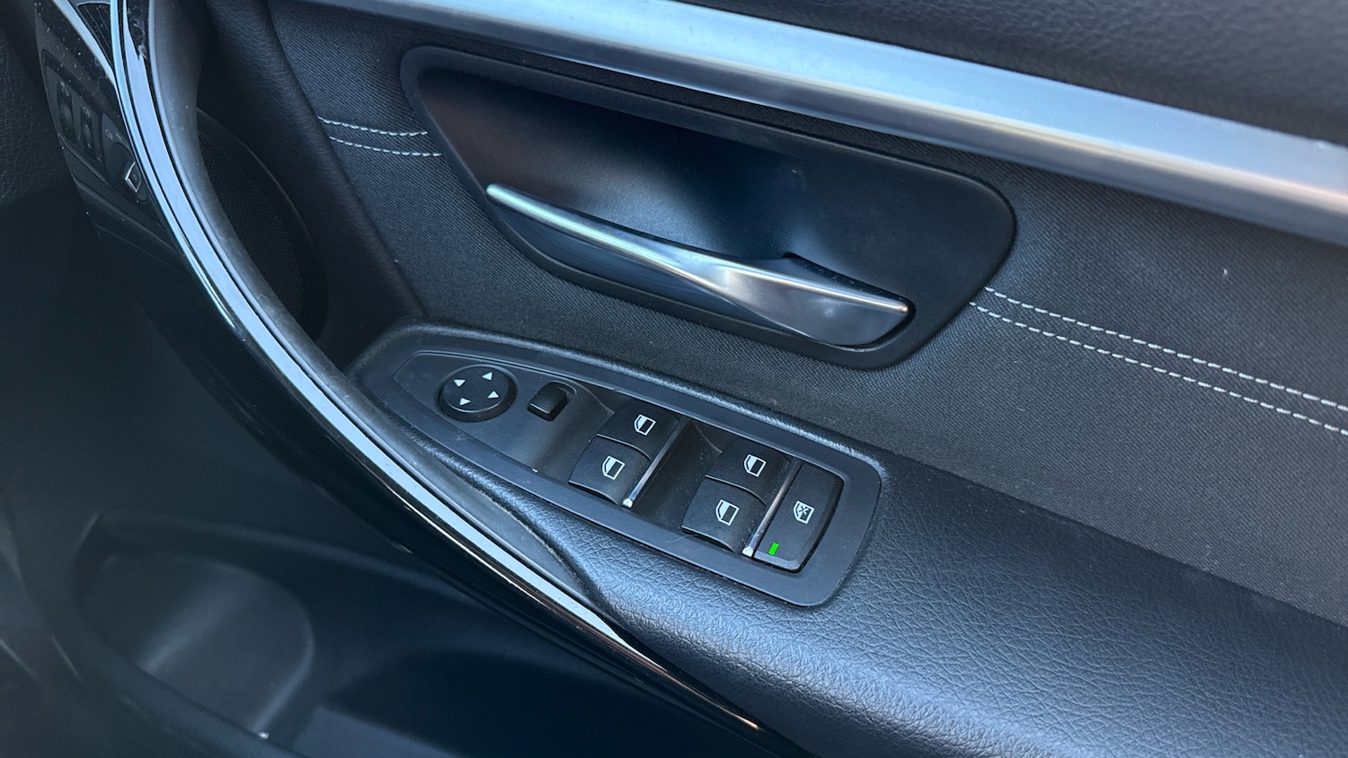 Used BMW 3 Series 2017 for sale - 77906258: Photo 32