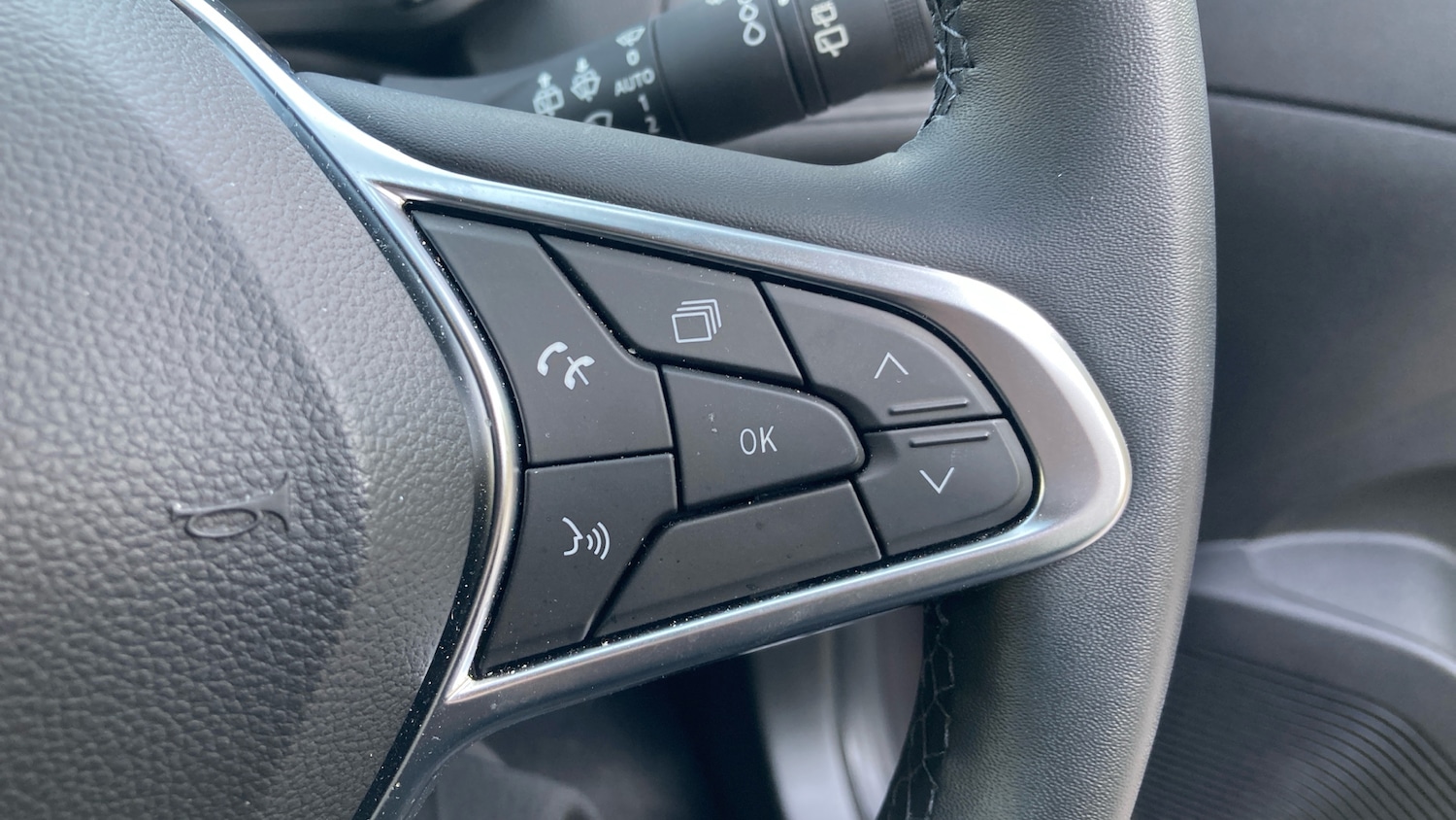 Used Renault Captur 2023 for sale - 76157668: Photo 25