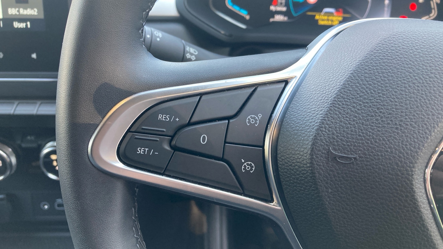 Used Renault Captur 2023 for sale - 76157668: Photo 26