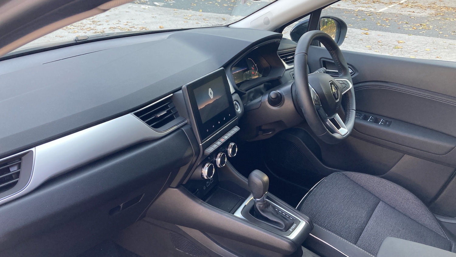 Used Renault Captur 2023 for sale - 76157668: Photo 9