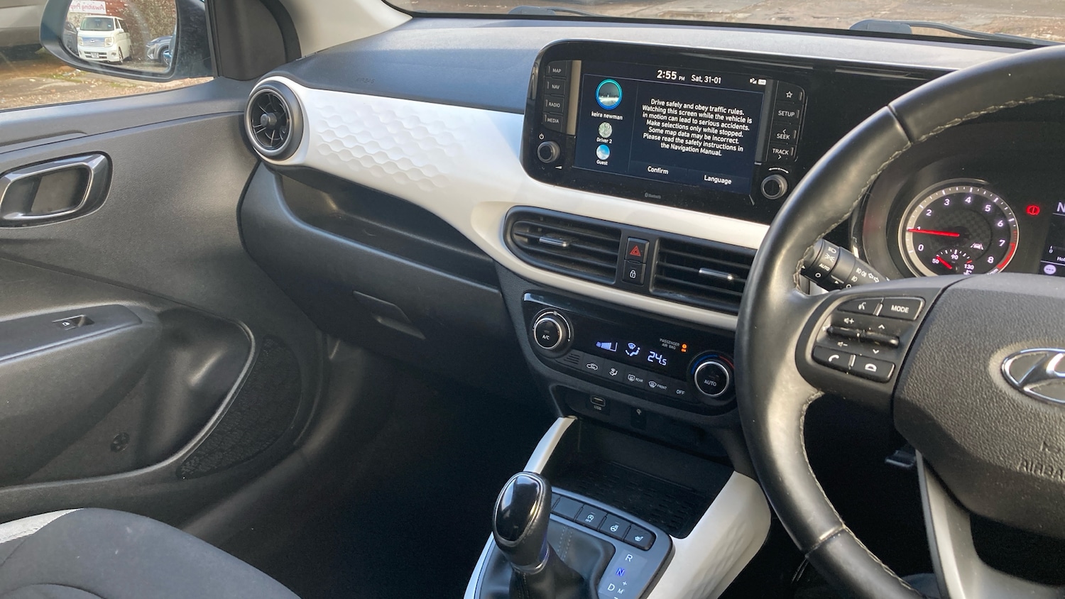 Used Hyundai i10 2022 for sale - 77438130: Photo 14