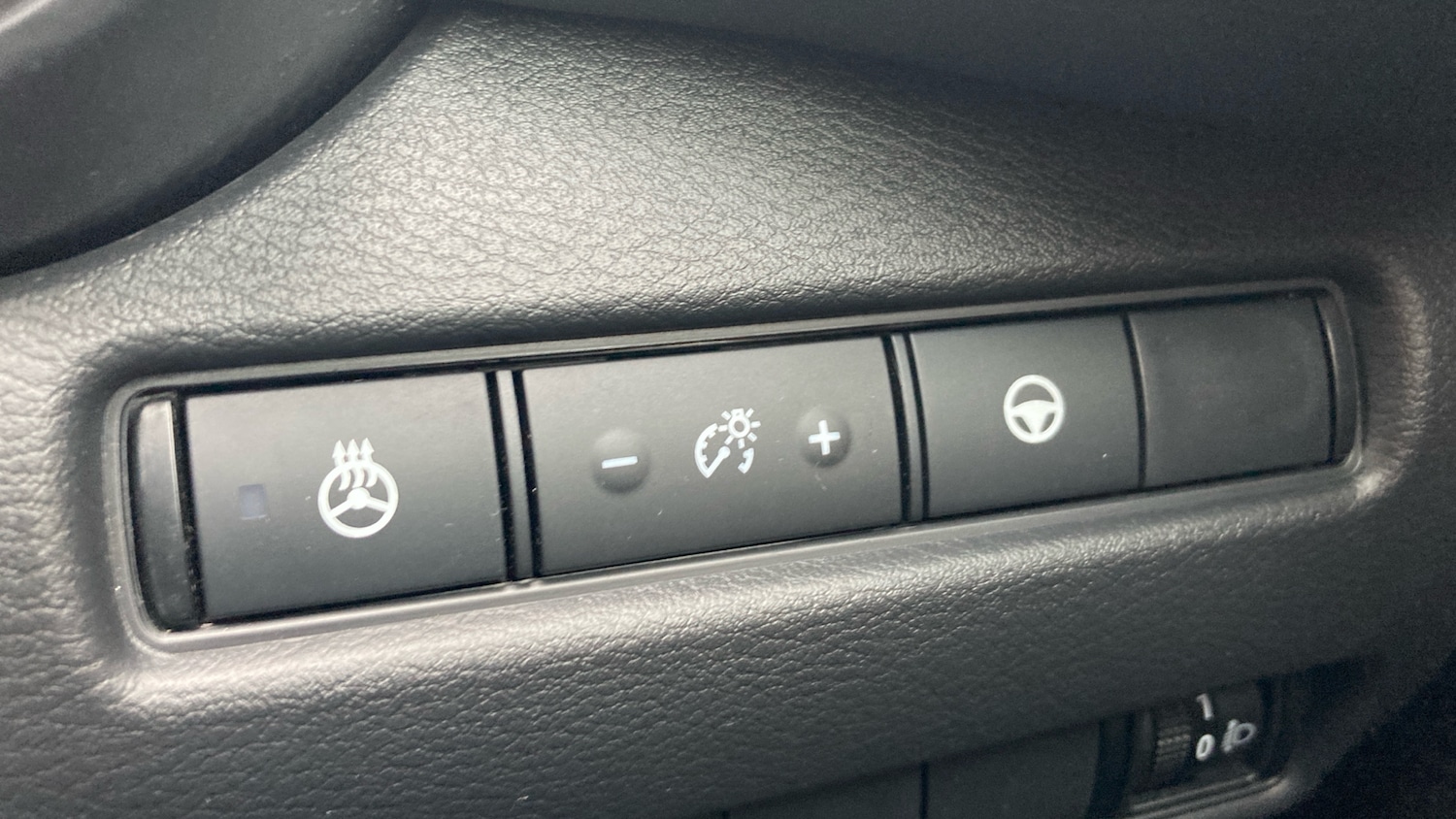 Used Nissan Juke 2025 for sale - 77528050: Photo 31