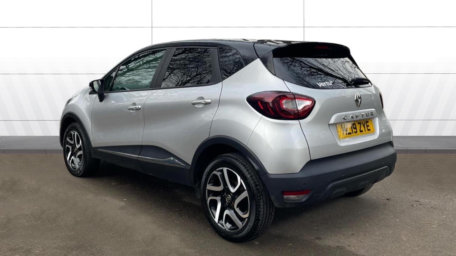 Used Renault Captur 2019 for sale - 78031401: Photo 2