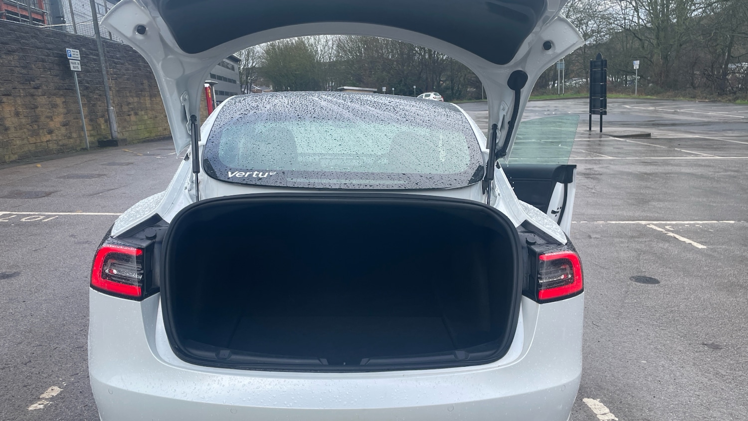 Used Tesla Model 3 2020 for sale - 77668380: Photo 4
