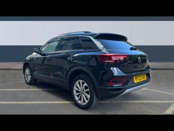 Used Volkswagen T-Roc 2023 for sale - 74816101: Photo