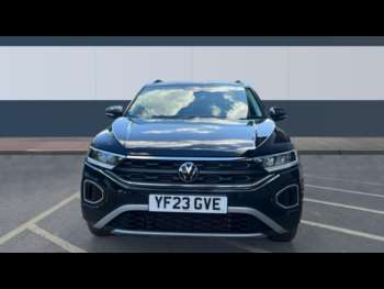 Used Volkswagen T-Roc 2023 for sale - 74816101: Photo