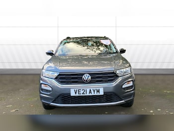 Used Volkswagen T-Roc 2021 for sale - 75987429: Photo