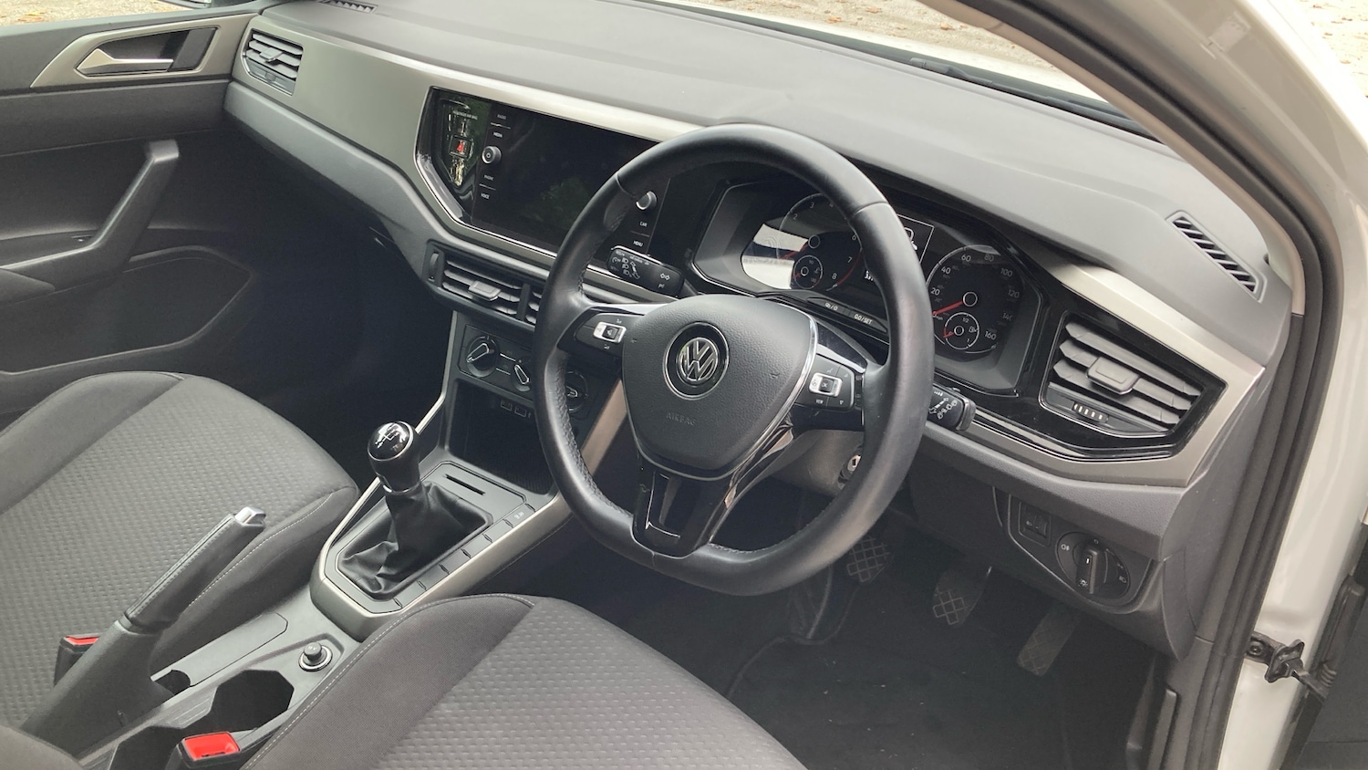 Used Volkswagen Polo 2019 for sale - 76117310: Photo 11